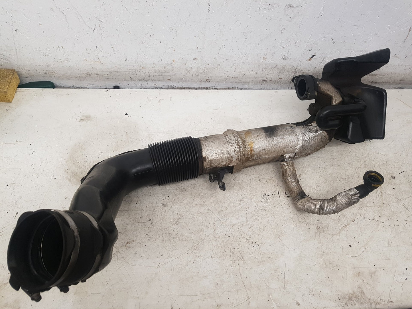 2004 - 2010 Volvo V50   Estate Air Resonator 3M51-9A673H