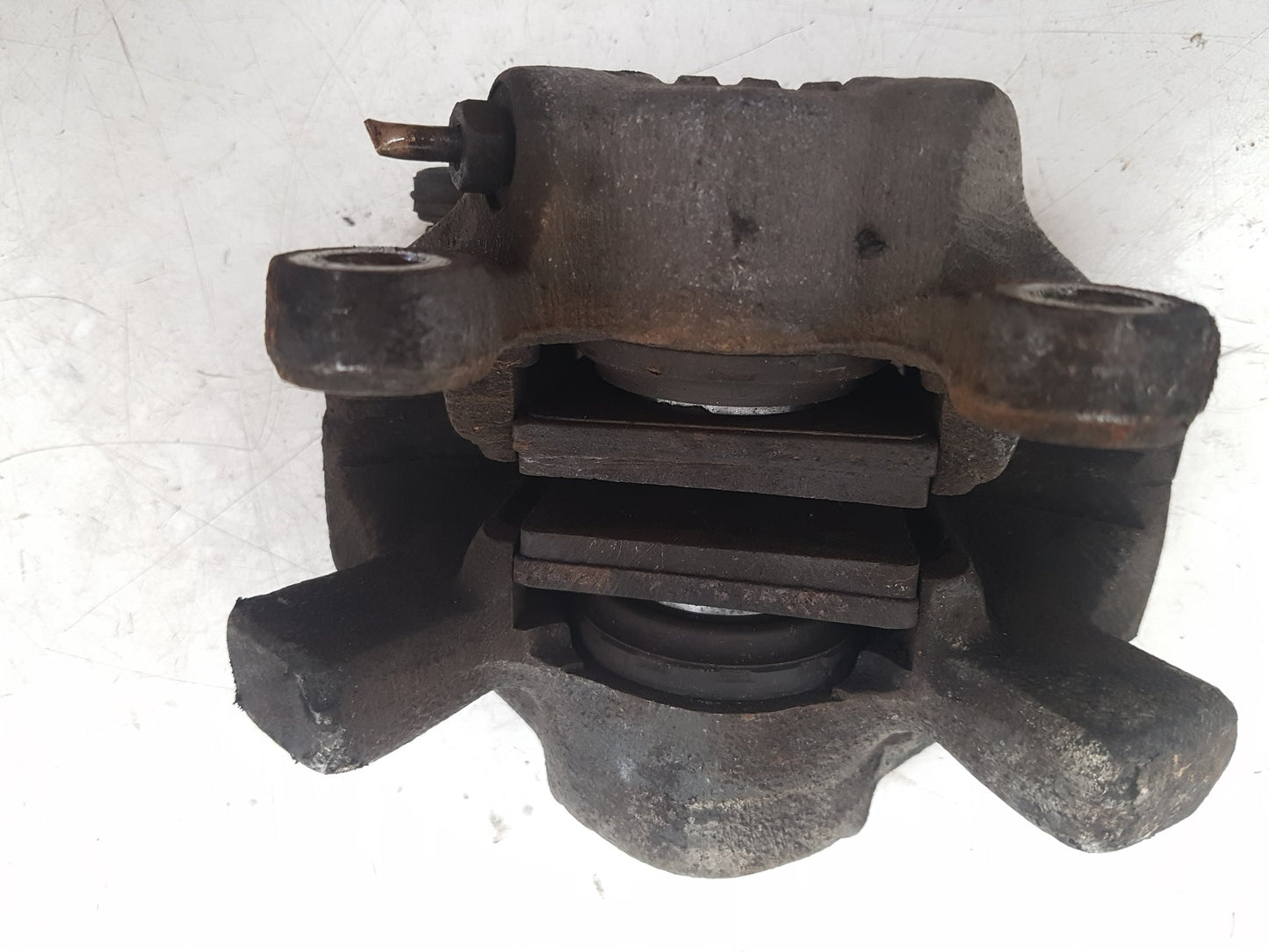 1992 - 1997 Volvo 850  Estate Right Rear Caliper 5003813