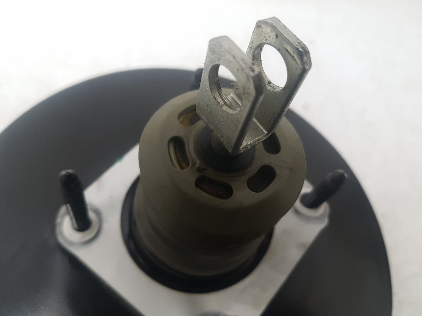2008 - 2011 Volvo V70  Estate Brake Booster 31274701