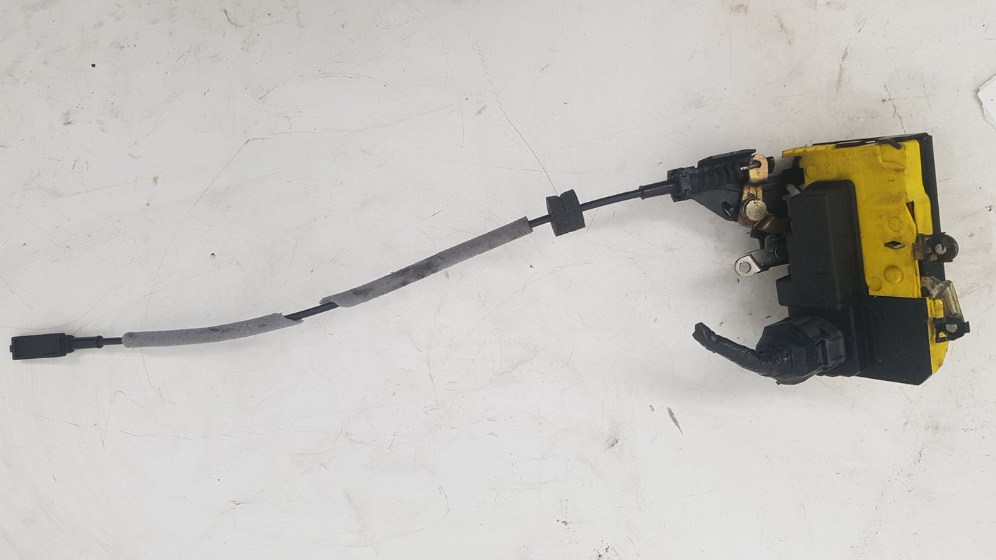 2005 Volvo V70  Estate Right Front Door Lock Actuator