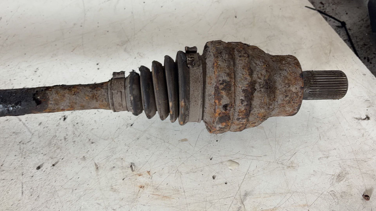 2004 - 2007 Volvo XC70  Estate Left Rear Drive Axle 8603680