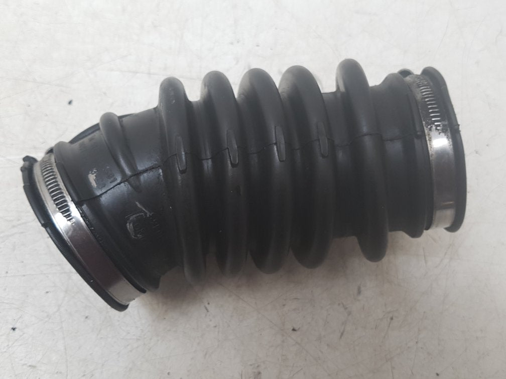2015 Volvo S60  Saloon INTAKE HOSE BG919C623CB