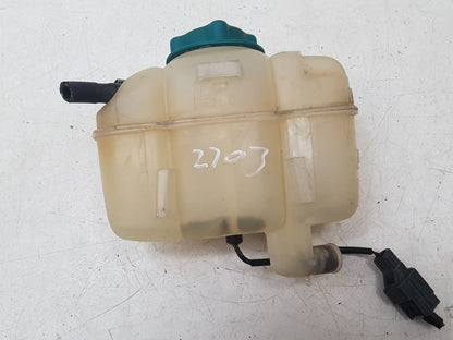 2002 - 2006 Volvo XC90  Estate Radiator Pressure Bottle 30723929