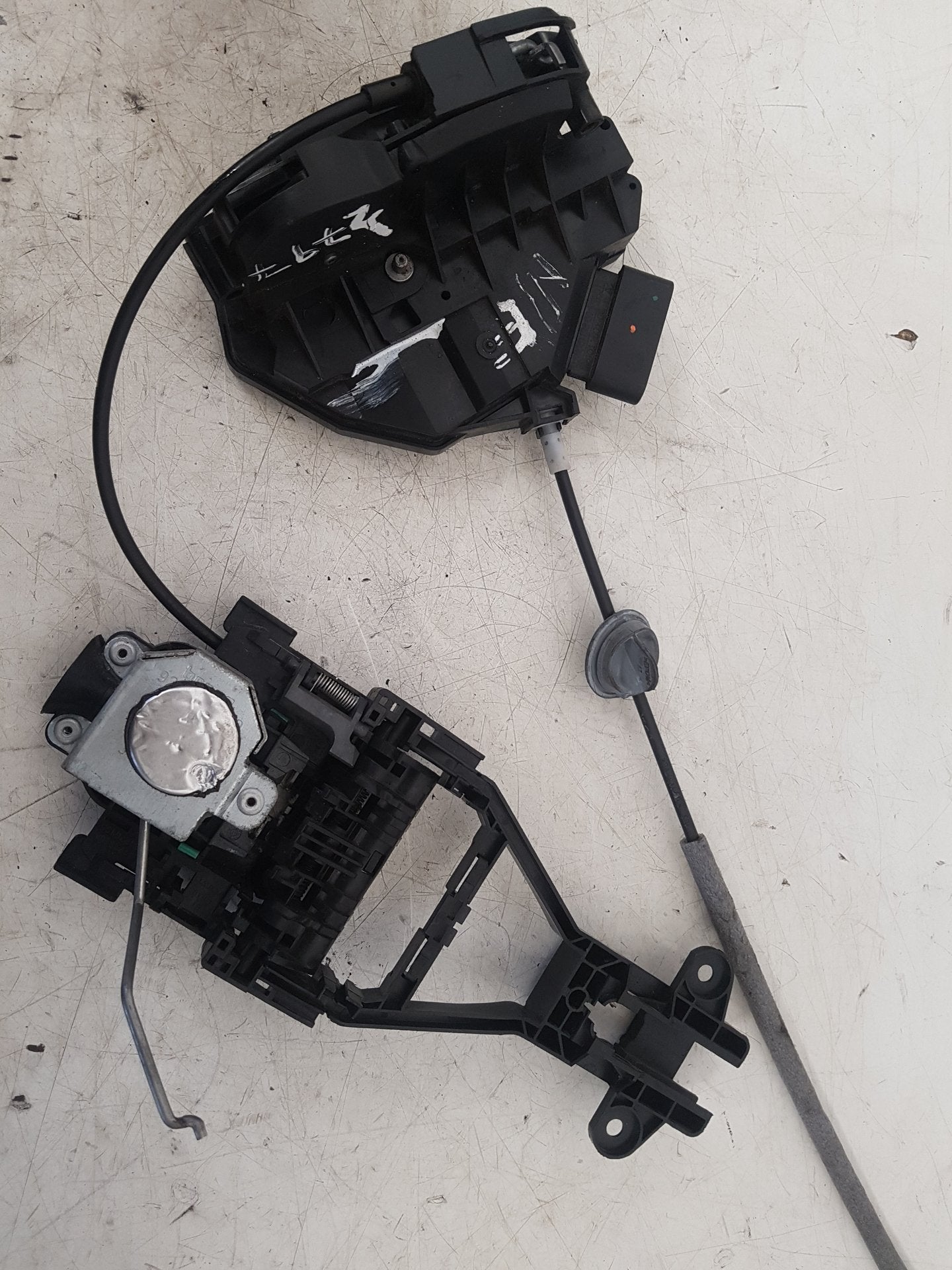 2011 - 2014 Volvo V60 I 155 Estate Left Front Door Lock Actuator 31301738
