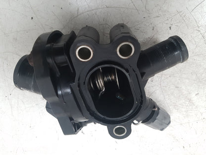 2007 Volvo C70  Convertible THERMOSTAT HOUSING/TEMP SENSOR 30650810