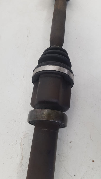 2005 Volvo V50  Estate Driveshaft (Manual) UK Drivers Side Front. 36001360