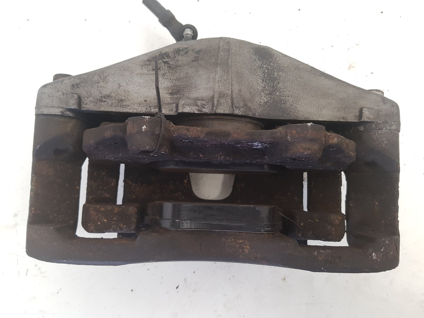 2012 - 2016 Volvo V40 Cross Country  Hatchback Left Front Caliper 36000731
