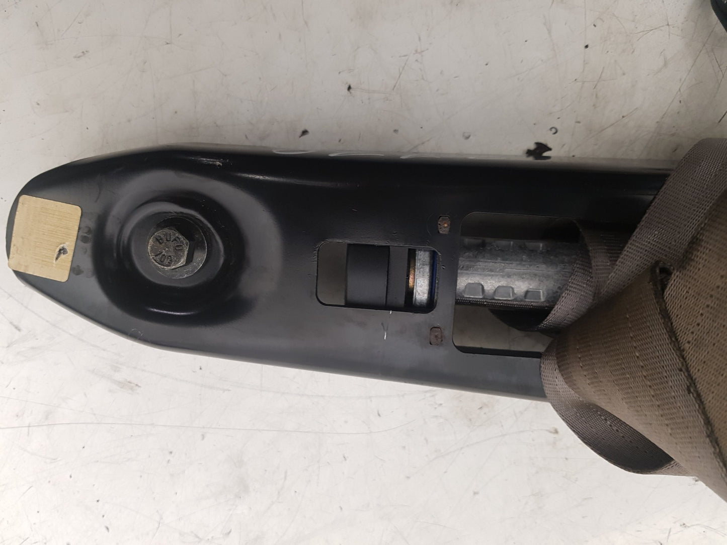 2002 - 2006 Volvo XC90  Estate Left Front Seat Belt 8686631