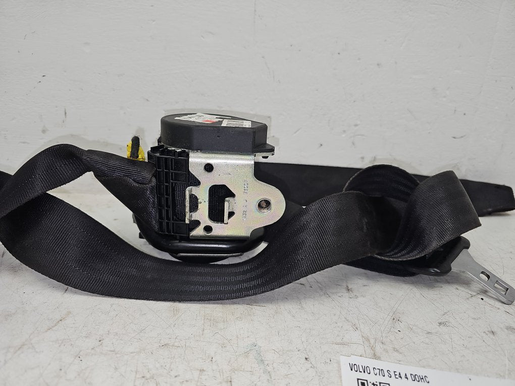 2006 - 2012 Volvo C70  Convertible Left Front Seat Belt 6841705