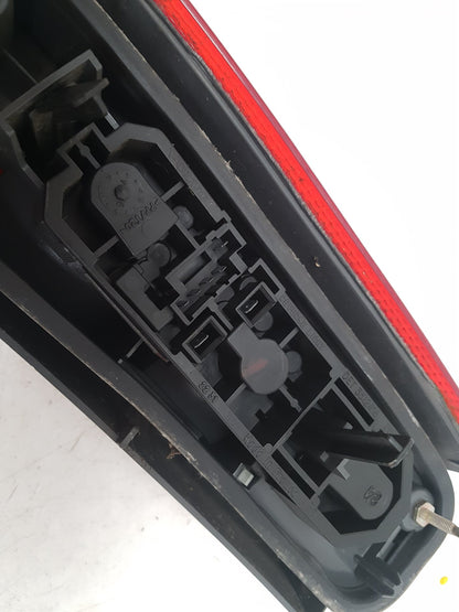 1992 - 1997 Volvo 850  Estate REAR/TAIL LIGHT LOWER (DRIVER SIDE) 3512425