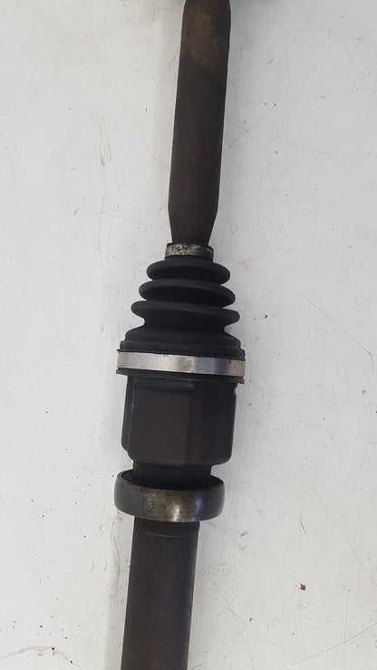 2005 Volvo V50  Estate Driveshaft (Manual) UK Drivers Side Front. 36001360