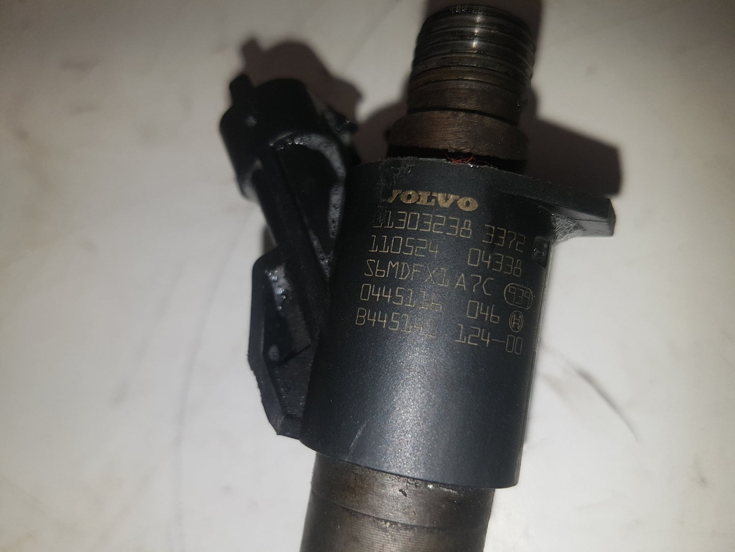 2010 - 2014 Volvo XC60  Estate Fuel Injector 31303238