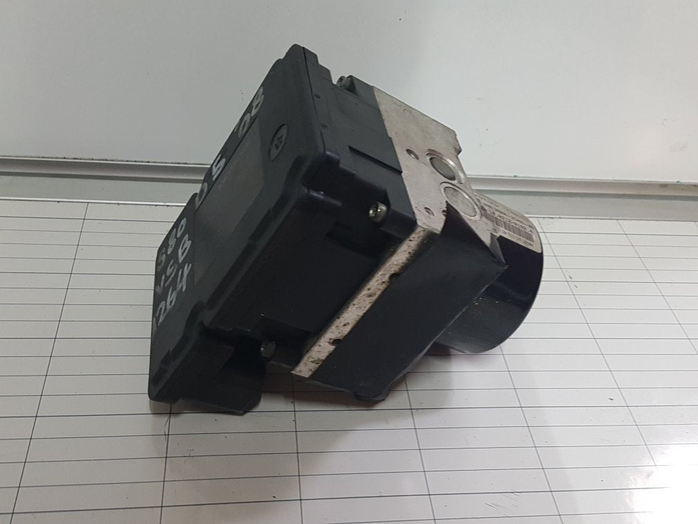 2006 - 2011 Volvo S80  Saloon ABS Pump/Modulator 30681619
