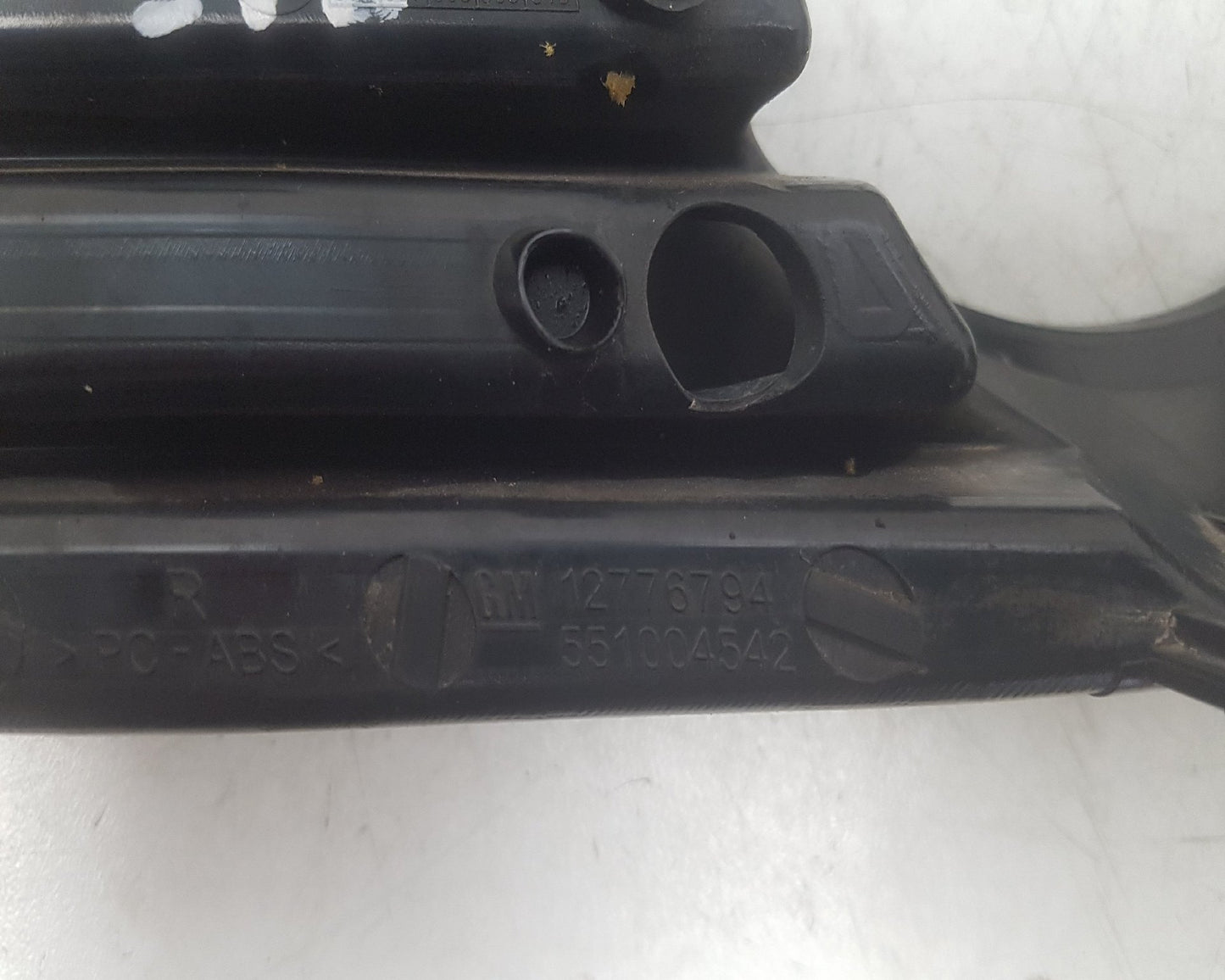 2010 - 2012 Saab 9-5  Saloon FOG LIGHT GRILL (RIGHT) 12776794