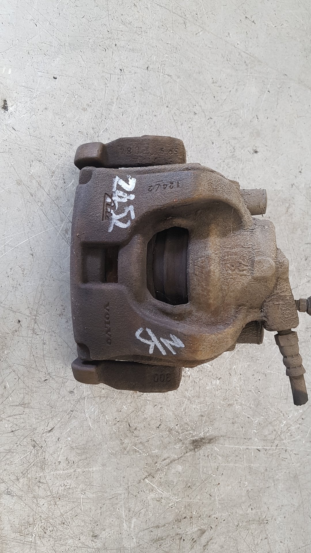 2010 - 2013 Volvo V60  Estate Left Front Caliper 8603753