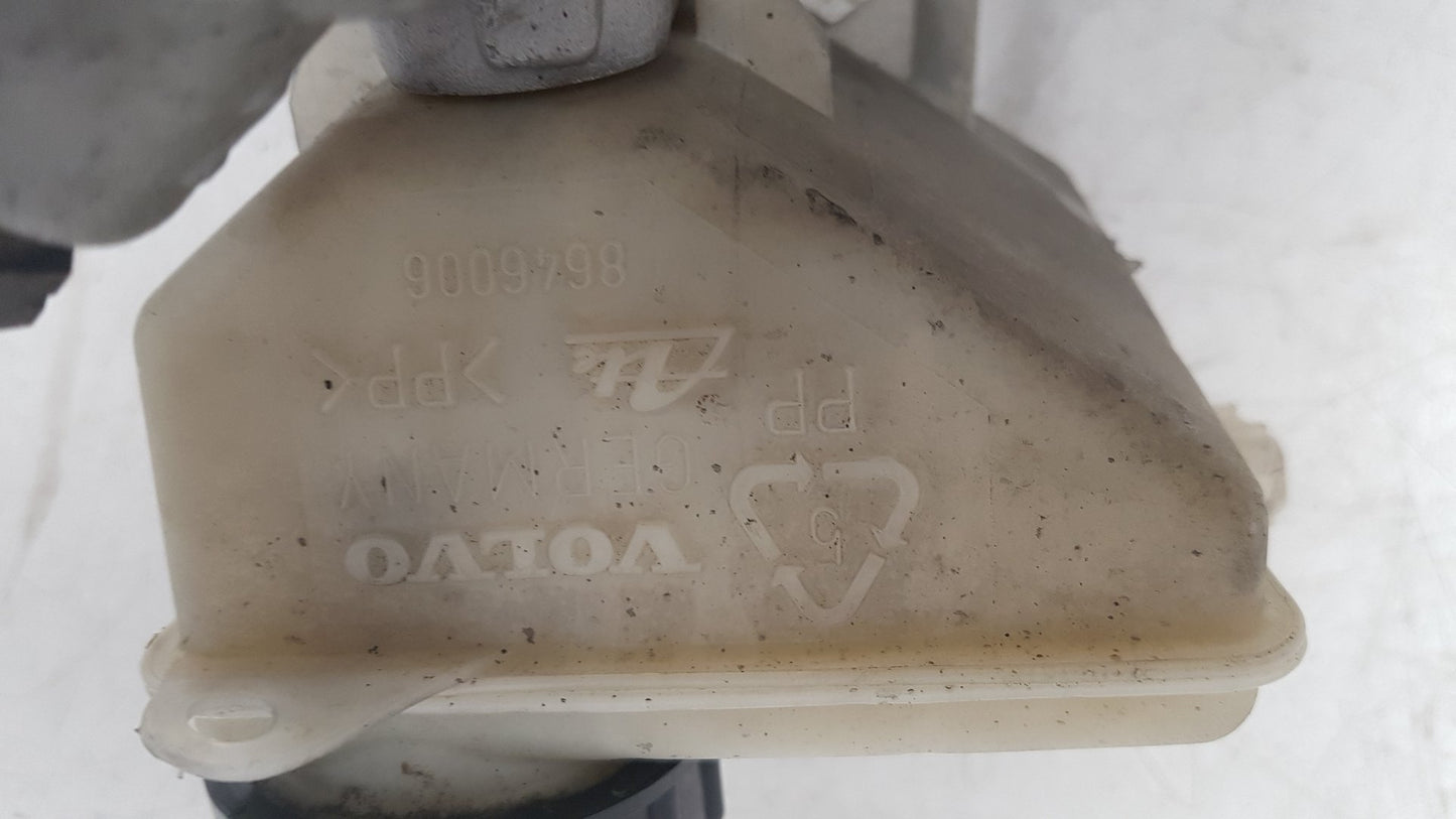 2003 - 2007 Volvo V70  Estate Brake Master Cylinder 8646008