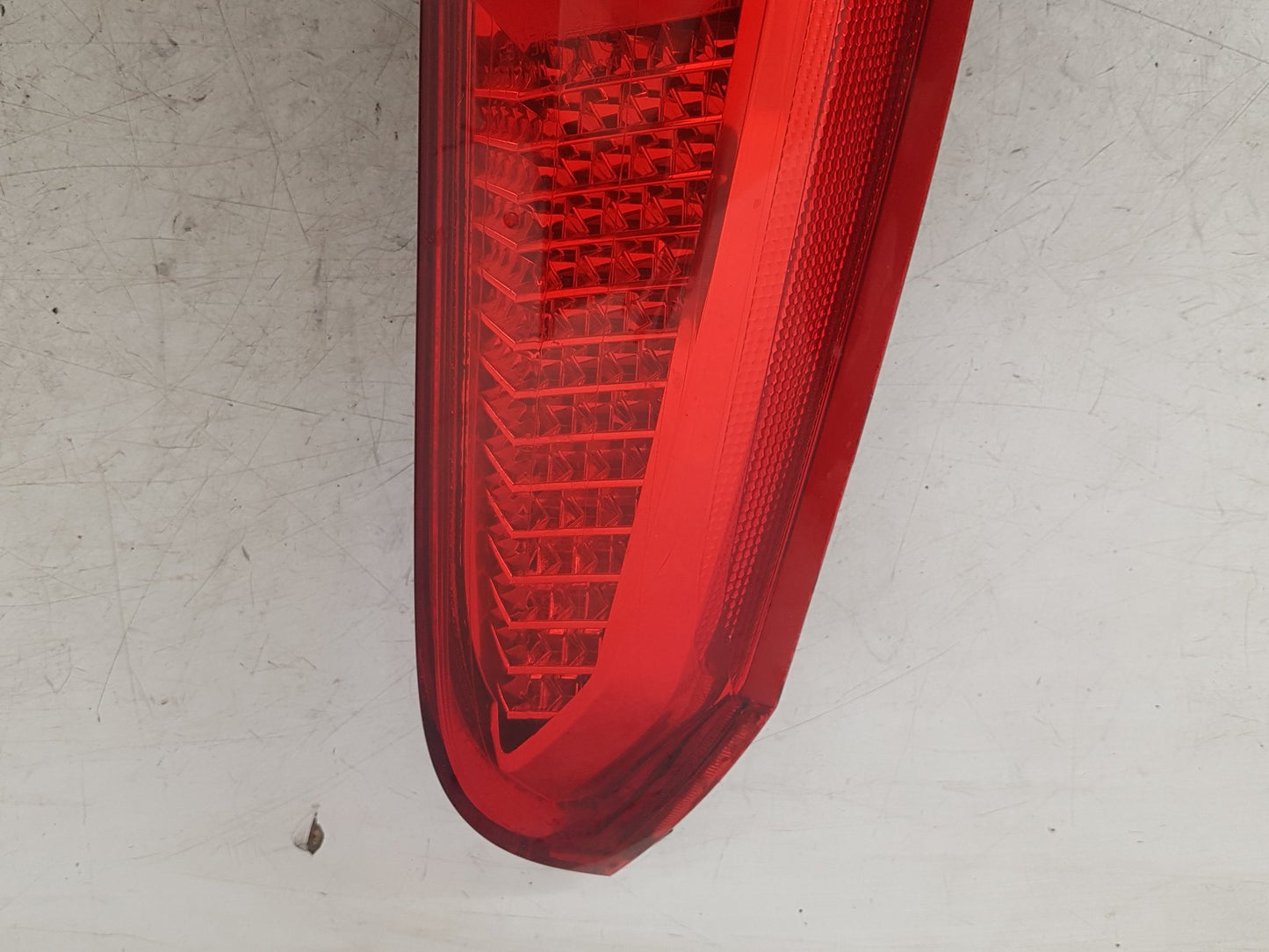 2004 - 2007 Volvo XC70  Estate Left Taillight