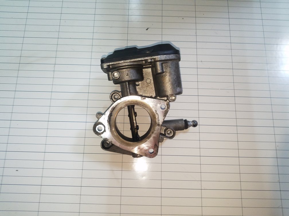 2010 - 2012 Saab 9-5  Saloon Throttle Body 55564164