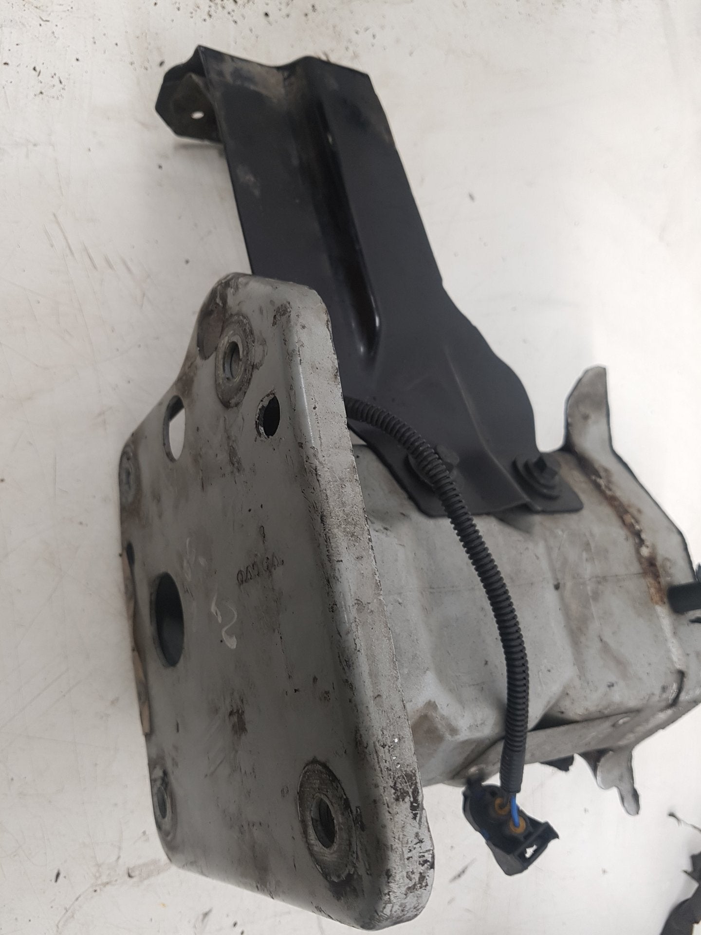 2008 - 2013 Volvo XC60 I 156 Estate PASSENGER SIDE CHASSIS CUT