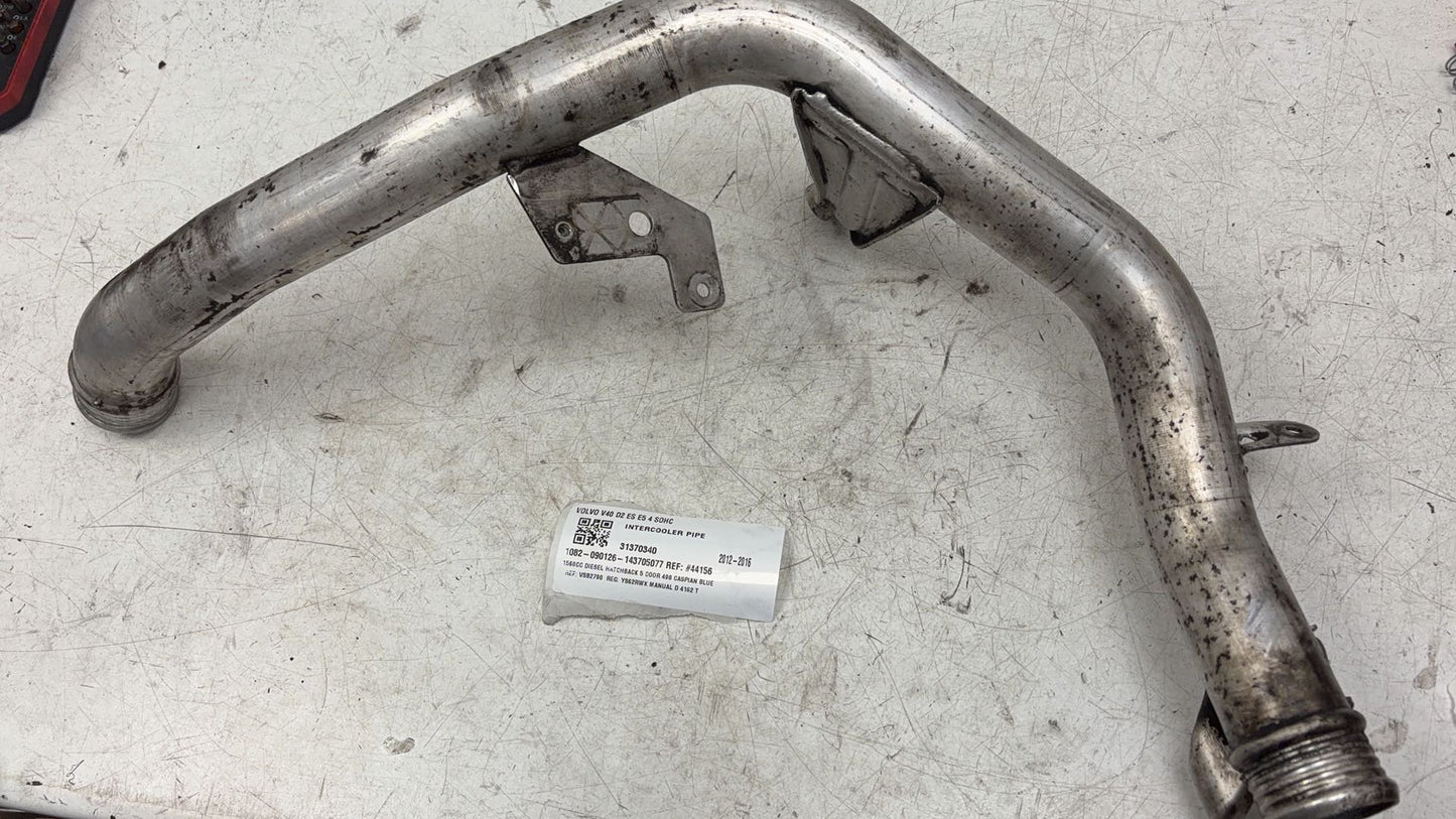2013 - 2016 Volvo V40 III 525 Hatchback Intercooler Pipe 31370340