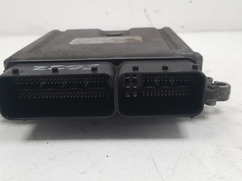 2005 - 2010 Volvo XC90  Estate Engine ECU 30729826
