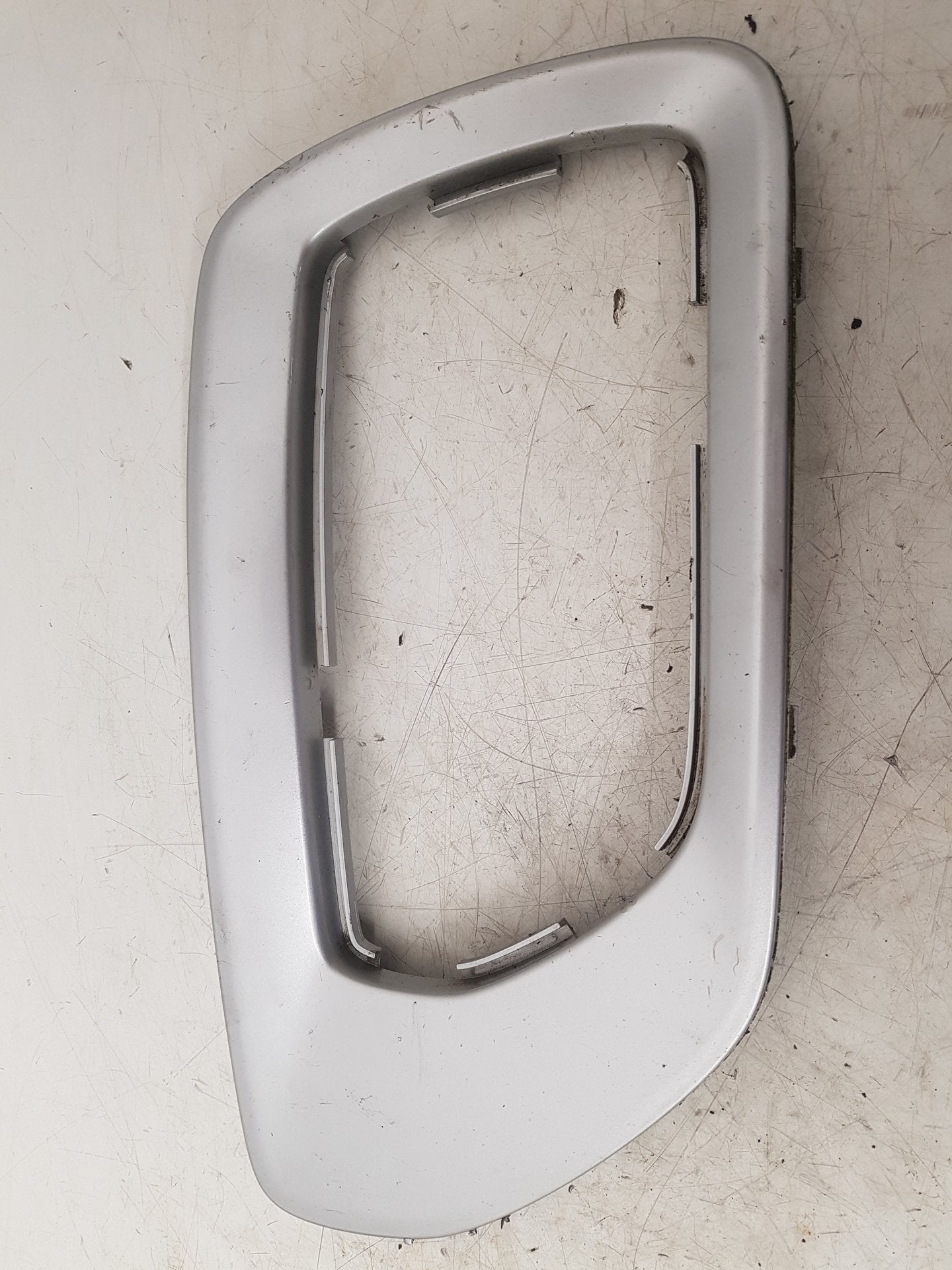 2004 - 2007 Volvo XC70  Estate Left Fog Light Cover 30744506