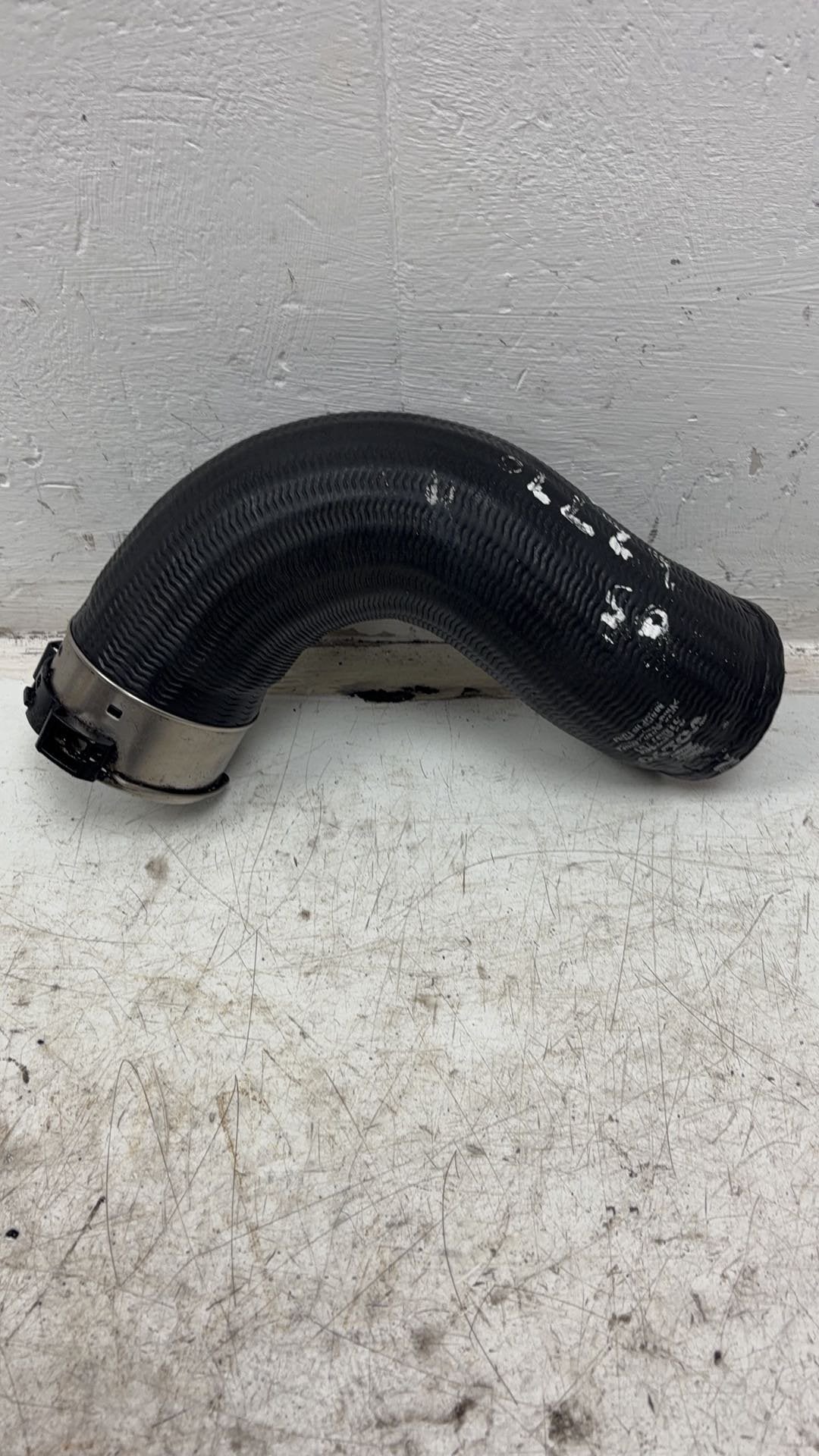 2017 - 2026 Volvo V60 II 225 Estate Intercooler Pipe 31657761