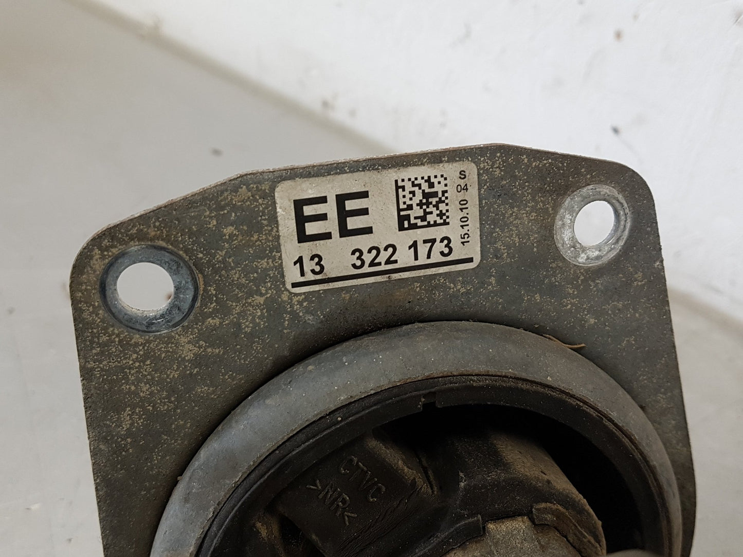 2010 - 2012 Saab 9-5  Saloon GEARBOX MOUNT(PASSENGER SIDE) 13322173