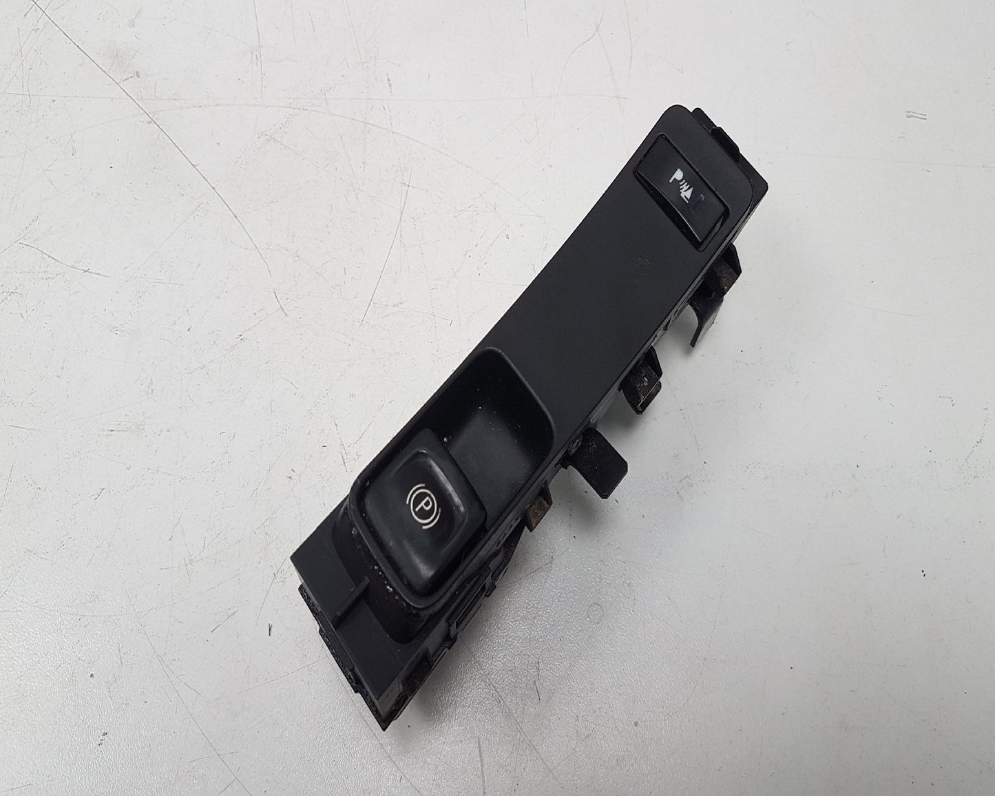 2010 - 2012 Saab 95  Saloon Centre Console 12842687