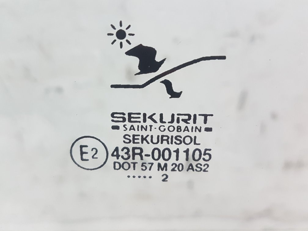 2002 Saab 9-3  Hatchback Left Front Door Window