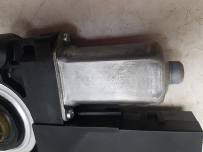2004 - 2010 Volvo V50  Estate WINDOW REG MOTOR (PASSENGER SIDE FRONT) 31253907