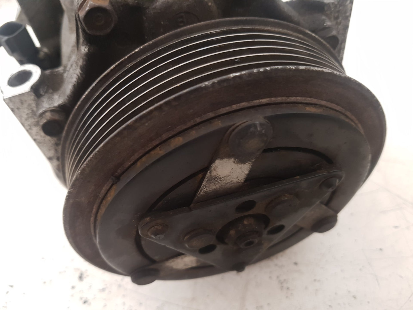 2004 - 2010 Volvo V50   Estate A/C Compressor 31291882