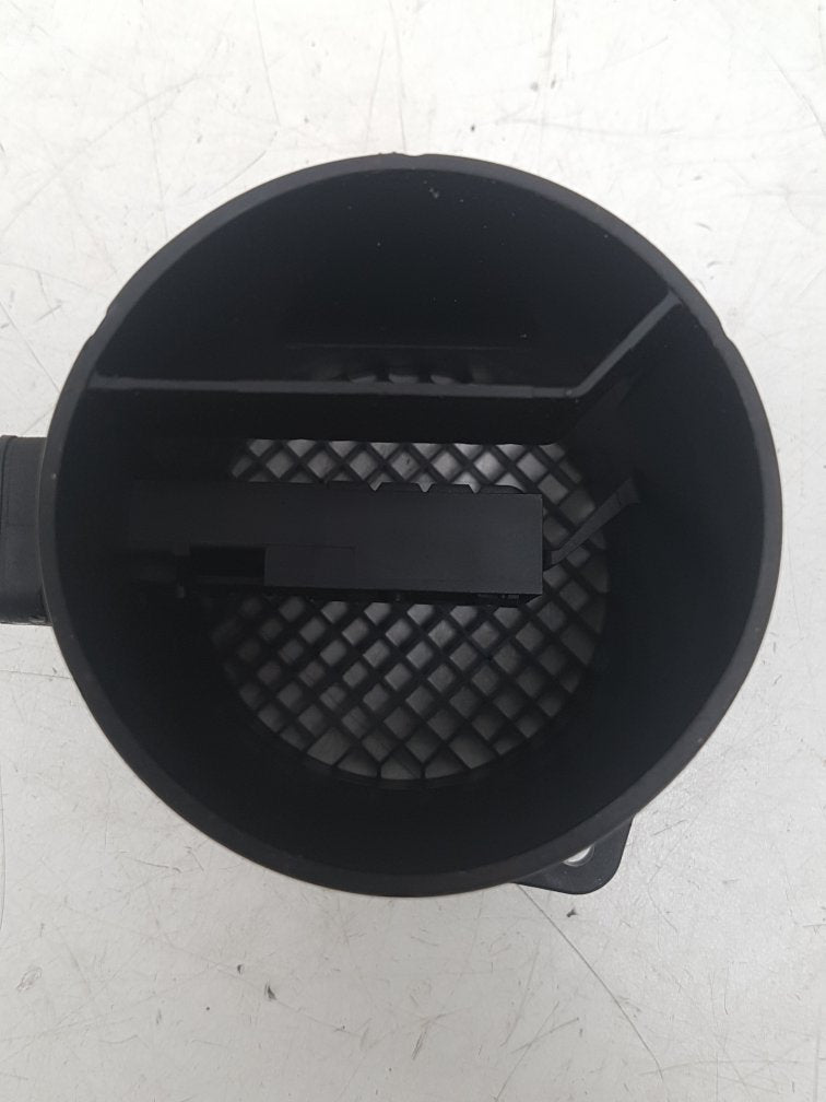 2010 - 2015 Volvo S60   Air Flow Meter 30785472