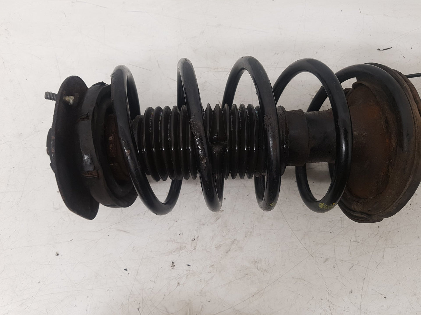 2000 - 2007 Volvo XC70  Estate Left Front Shock Absorber