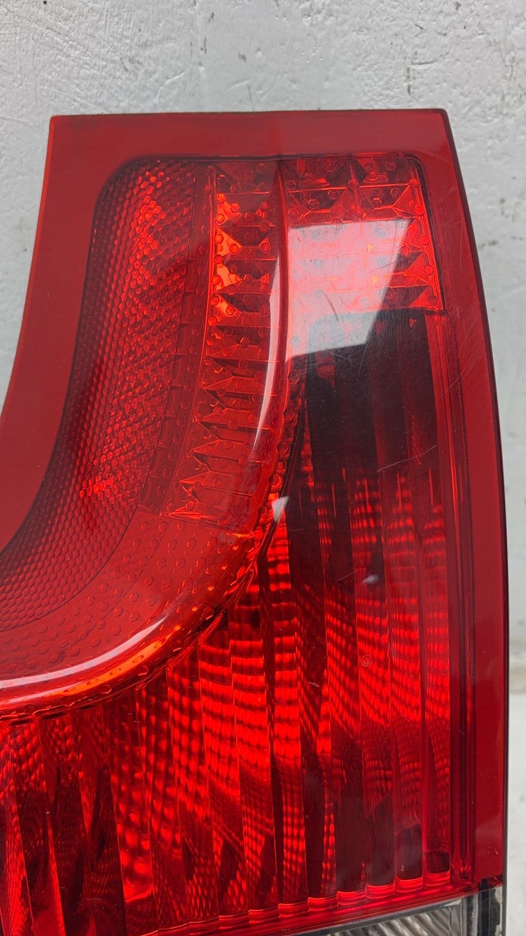2007 - 2014 Volvo XC90  Estate Left Taillight