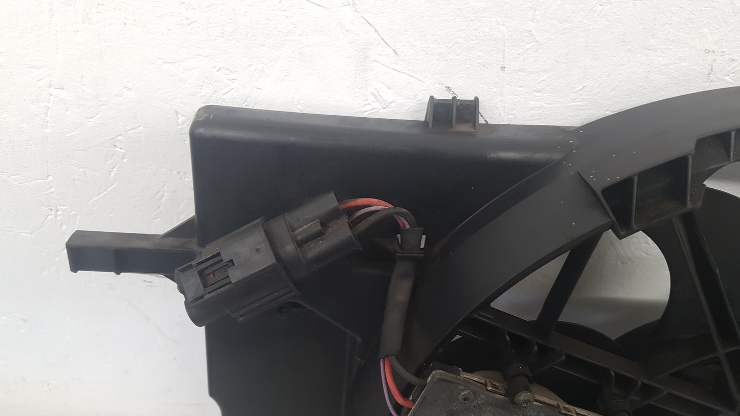 2004 - 2007 Volvo V50  Estate RADIATOR FAN & COWLING (A/C CAR) 3M518C607GB