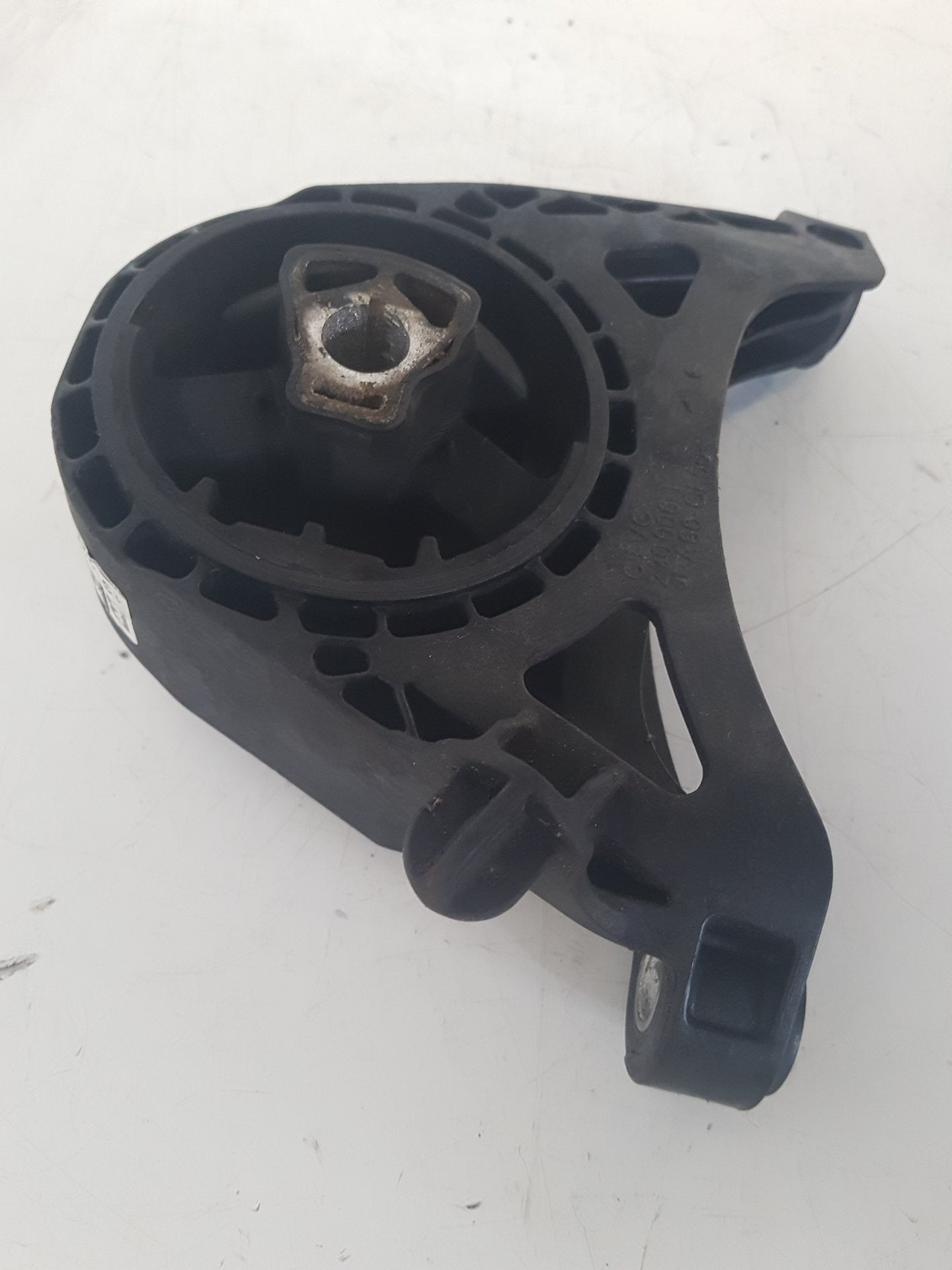 2010 - 2012 Saab 95  Saloon ENGINE MOUNT (FRONT) 13227769