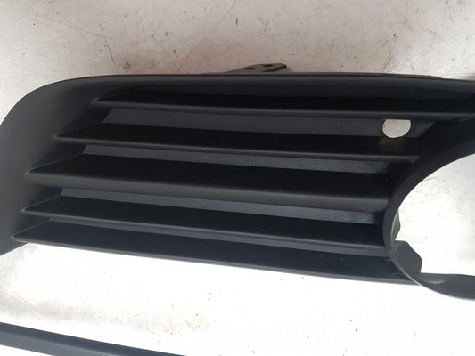 2010 - 2012 Saab 9-5  Saloon FOG LIGHT GRILL (RIGHT) 12776794
