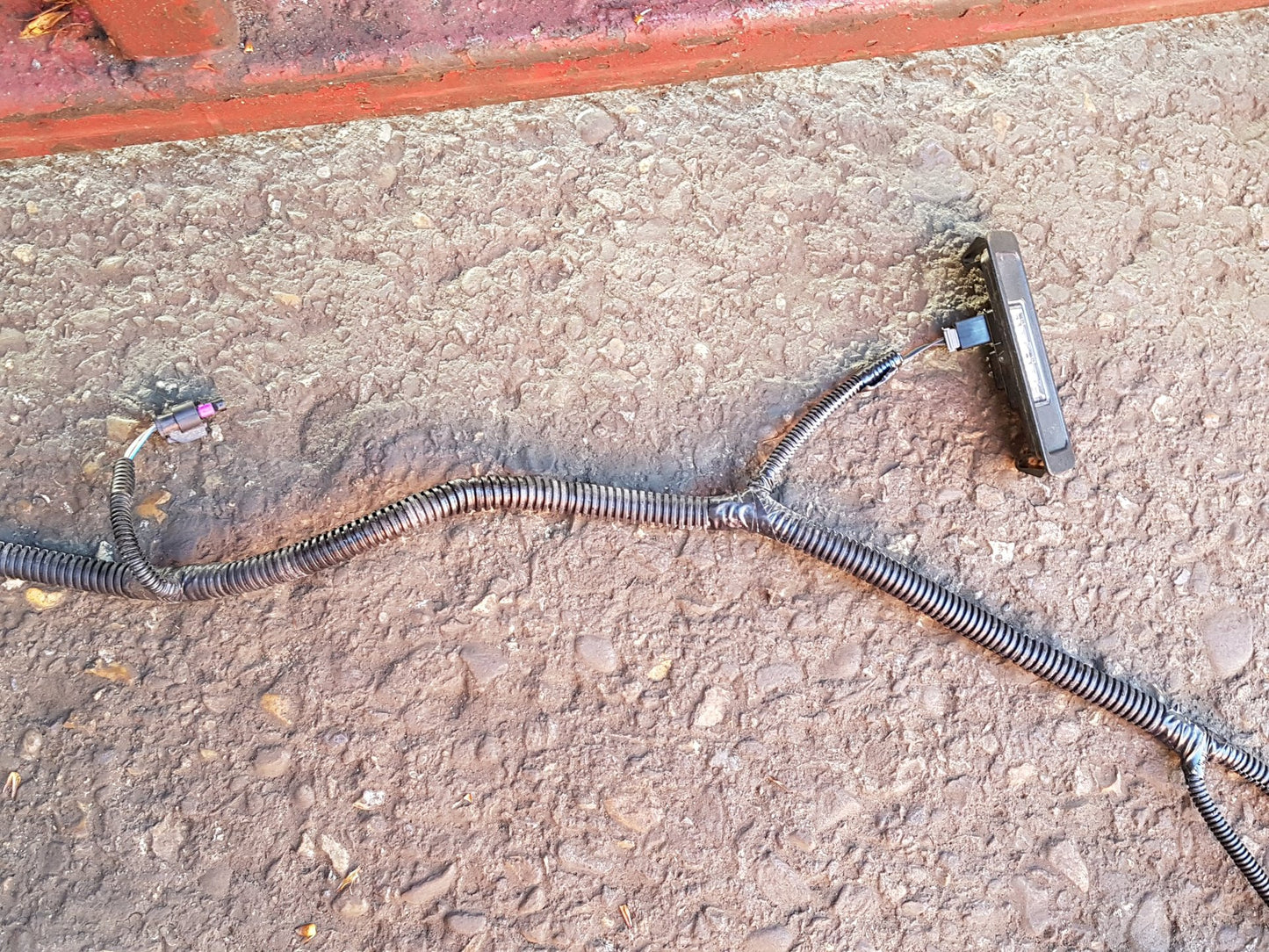 2015 - 2020 Volvo V40  Hatchback PARKING SENSOR WIRING LOOM (REAR) 31427120-AA