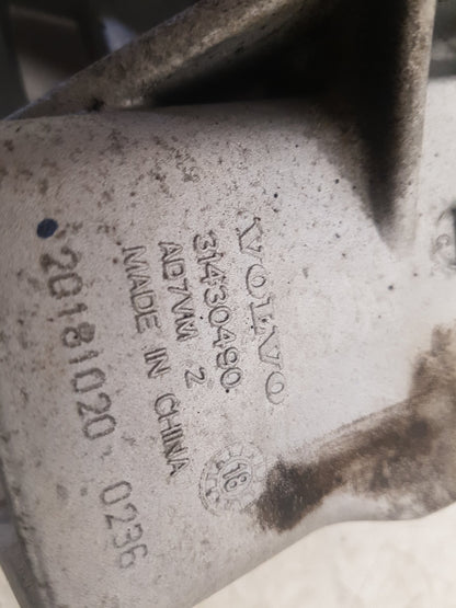 2017 - 2026 Volvo V60 II 225 Estate Right Engine Mount 31430490