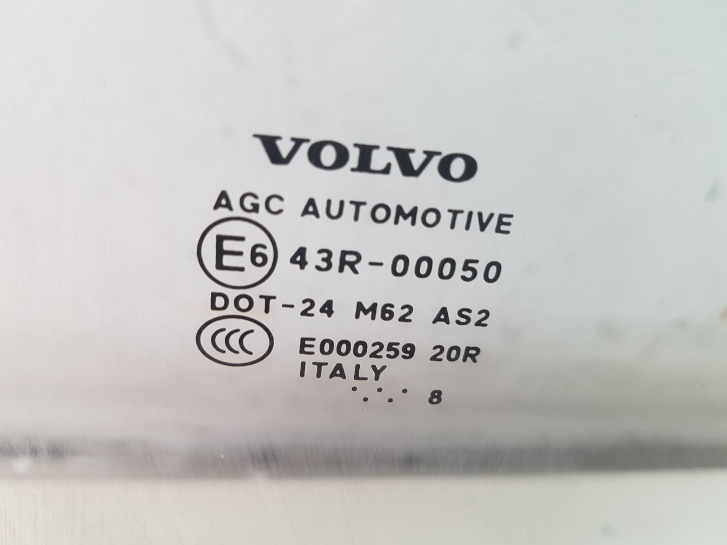 2006 - 2012 Volvo C30  Hatchback Right Front Door Window