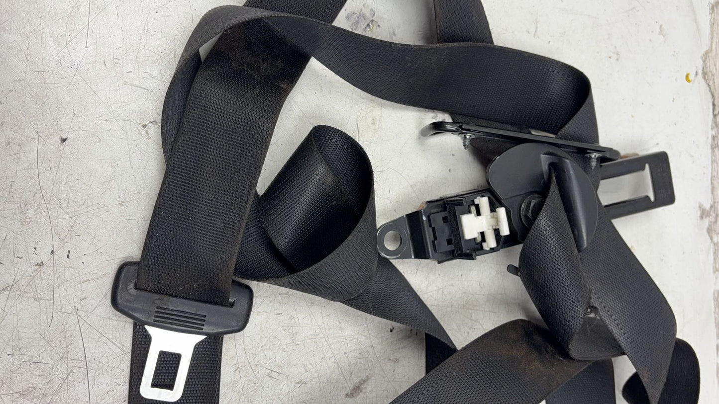 2010  9-3 Turbo Edition Tid E4 4 Dohc  Saloon Right Front Seat Belt 12756364