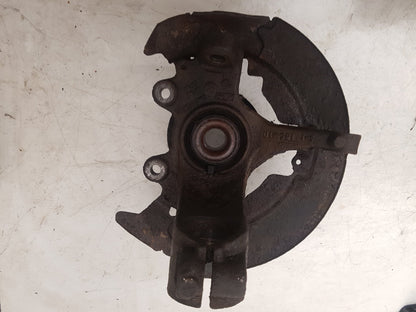 2010 - 2012 Volvo S40  Saloon Left Front Hub Assembly 3M51-3K171