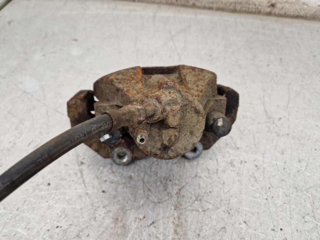 2004 - 2007 Volvo S40  Saloon Left Front Caliper