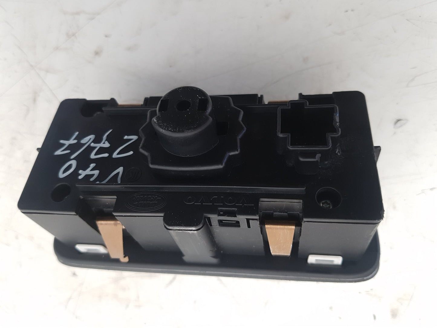 2015 - 2019 Volvo V40 Cross Country  Hatchback Headlight Switch 31443831