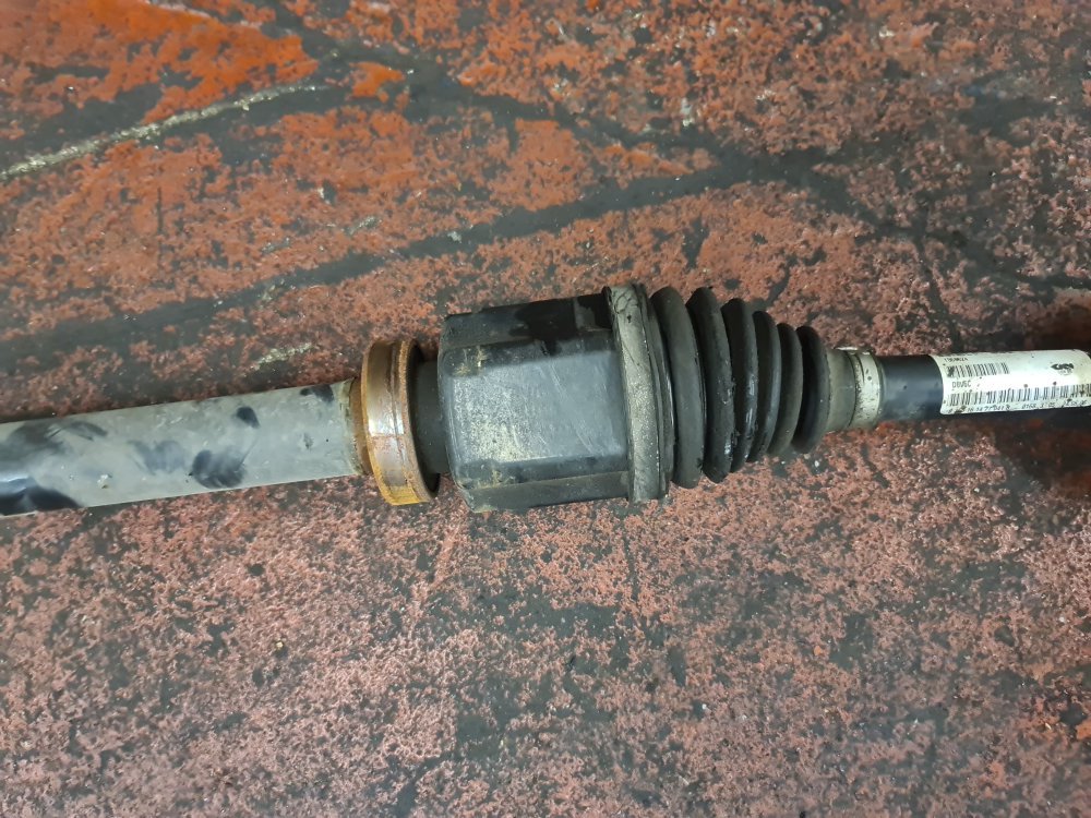 2006 - 2010 Volvo S80  Saloon Right Front Drive Axle 6G9N-3B436-BD