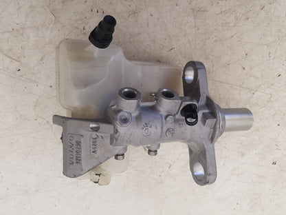 2017 - 2026 Volvo V60 II 225 Estate BRAKE FLUID RESERVOIR AND MASTER CYLINDER 32130230