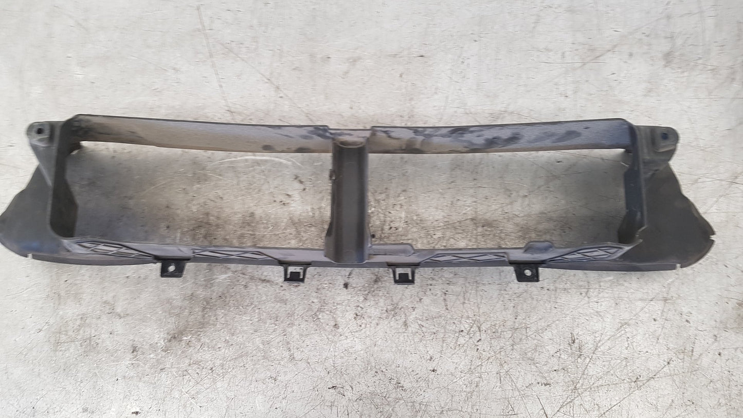 2014 Volvo V40 Cross Country  Hatchback AIR GUIDE (BAFFLES) FRONT 31323465