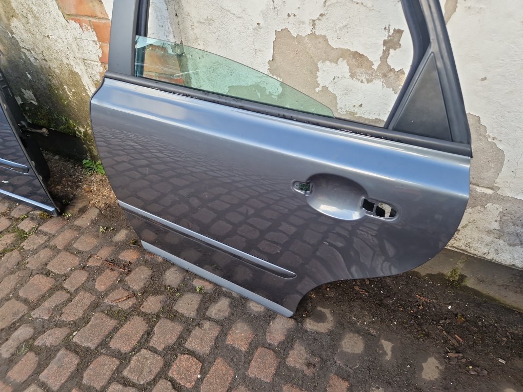 2005 - 2012 Volvo S40  Saloon DOOR - BARE (REAR PASSENGER SIDE) 31335461