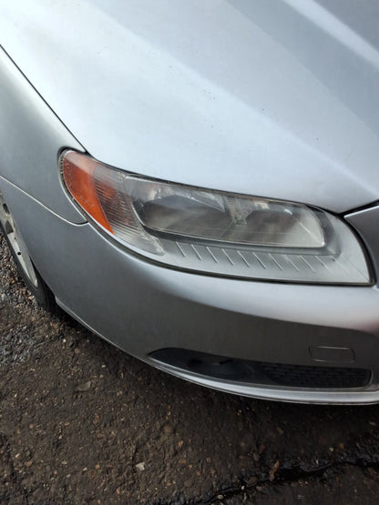 2010 Volvo V70 III 135 173048- Right Headlight VRAC Grade